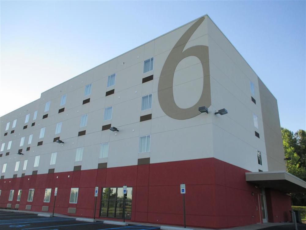 Motel 6 Wilkes Barre Arena Zewnętrze zdjęcie